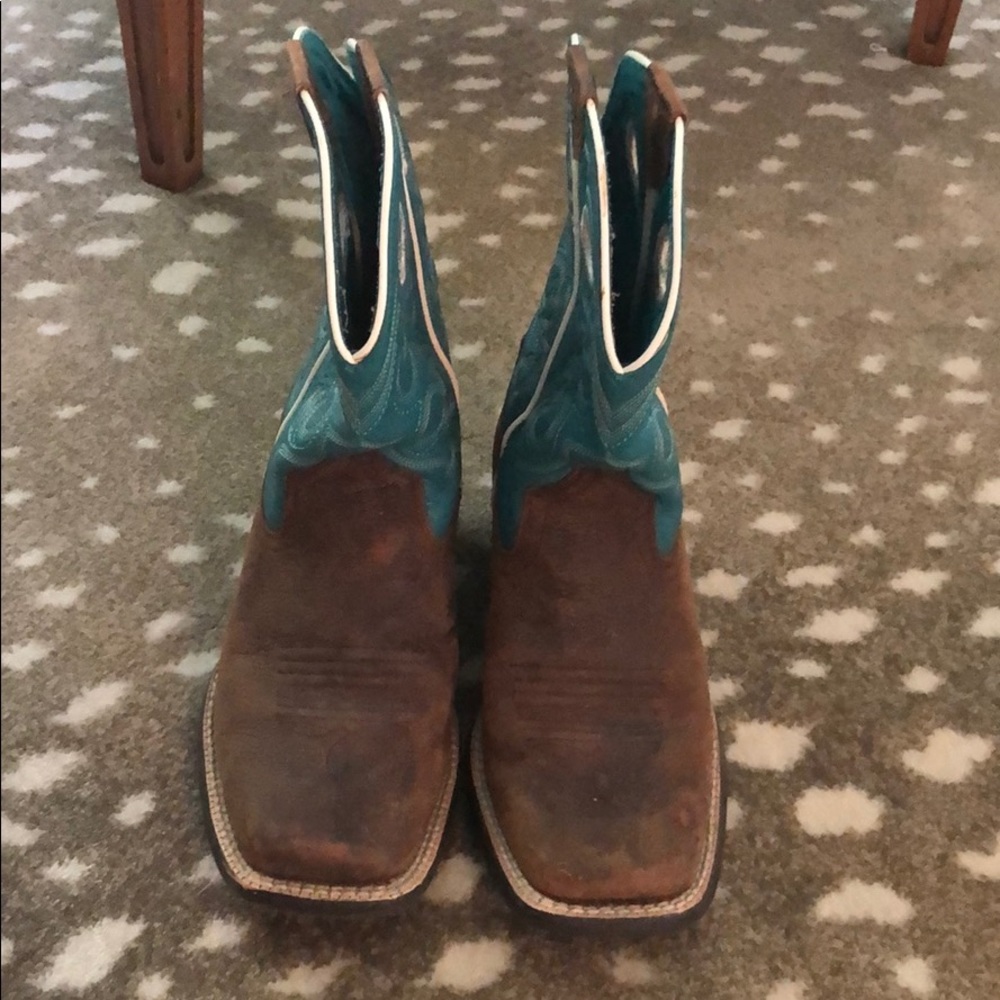 Ariat cowboy boots